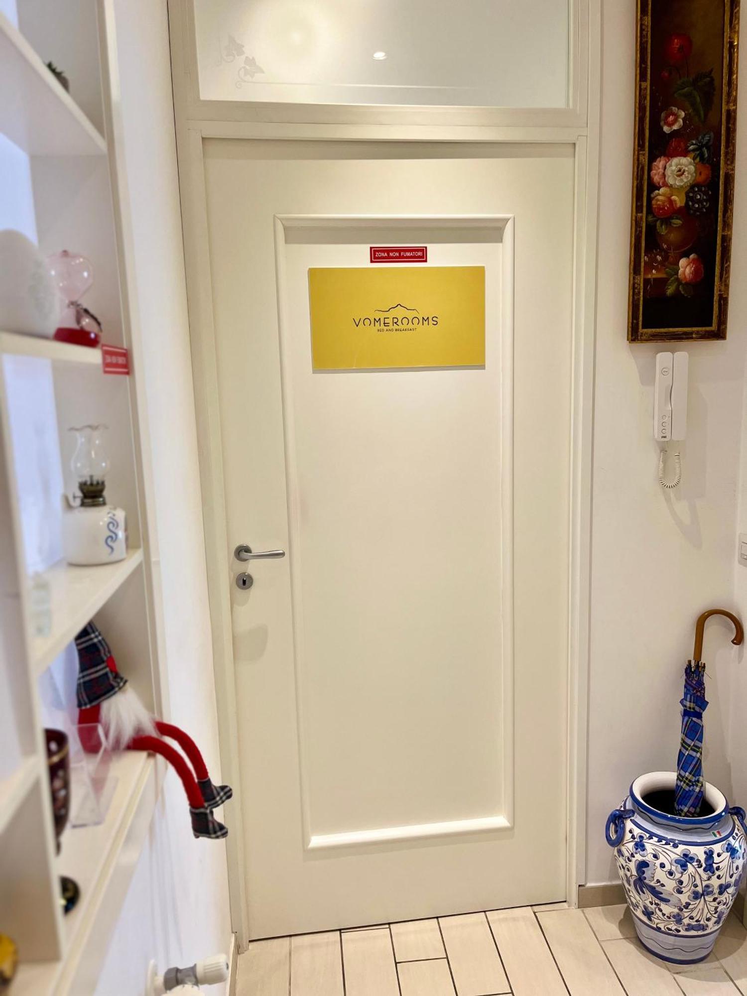 Vomerooms Naples Luaran gambar