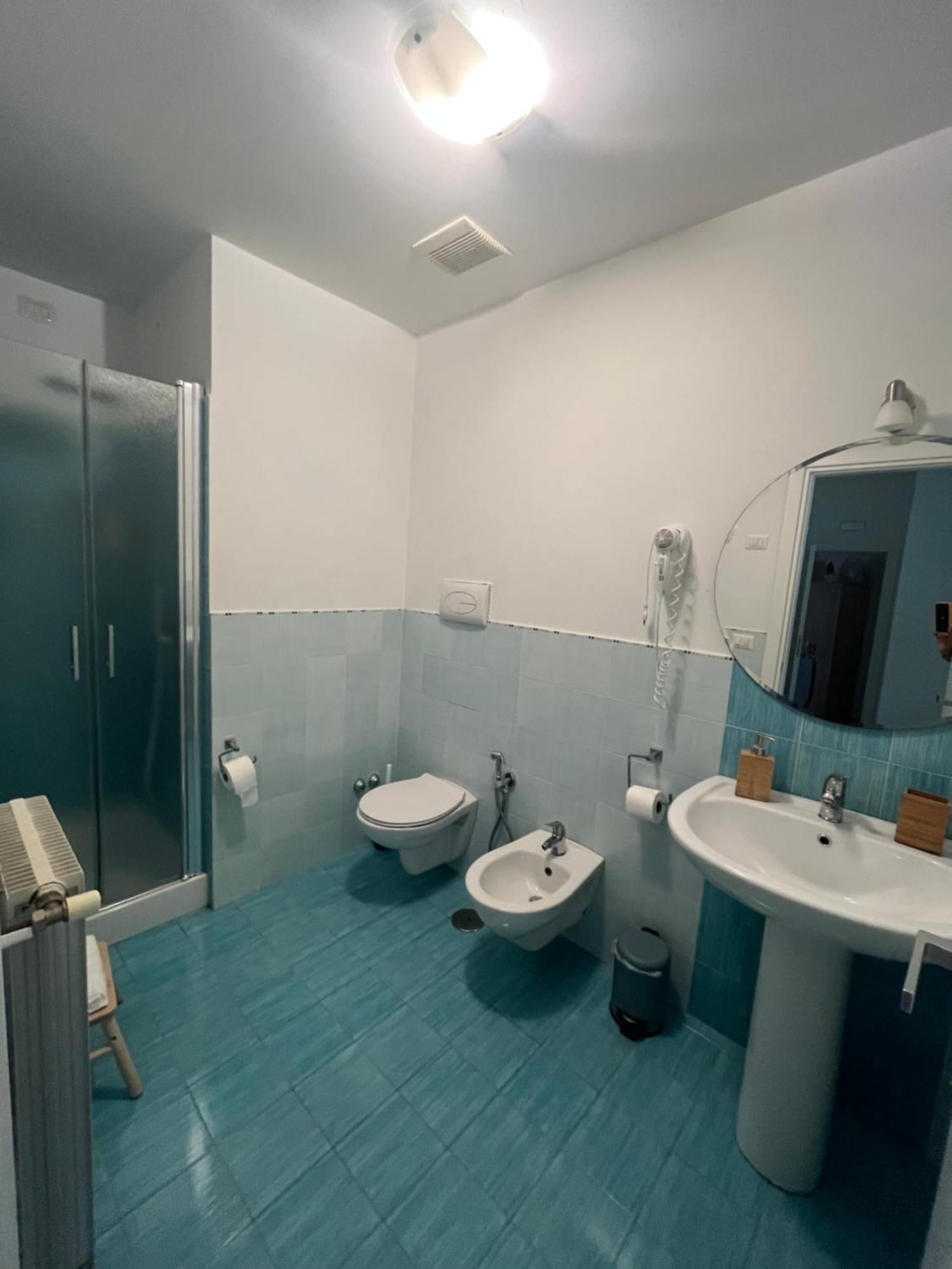 Vomerooms Naples Luaran gambar