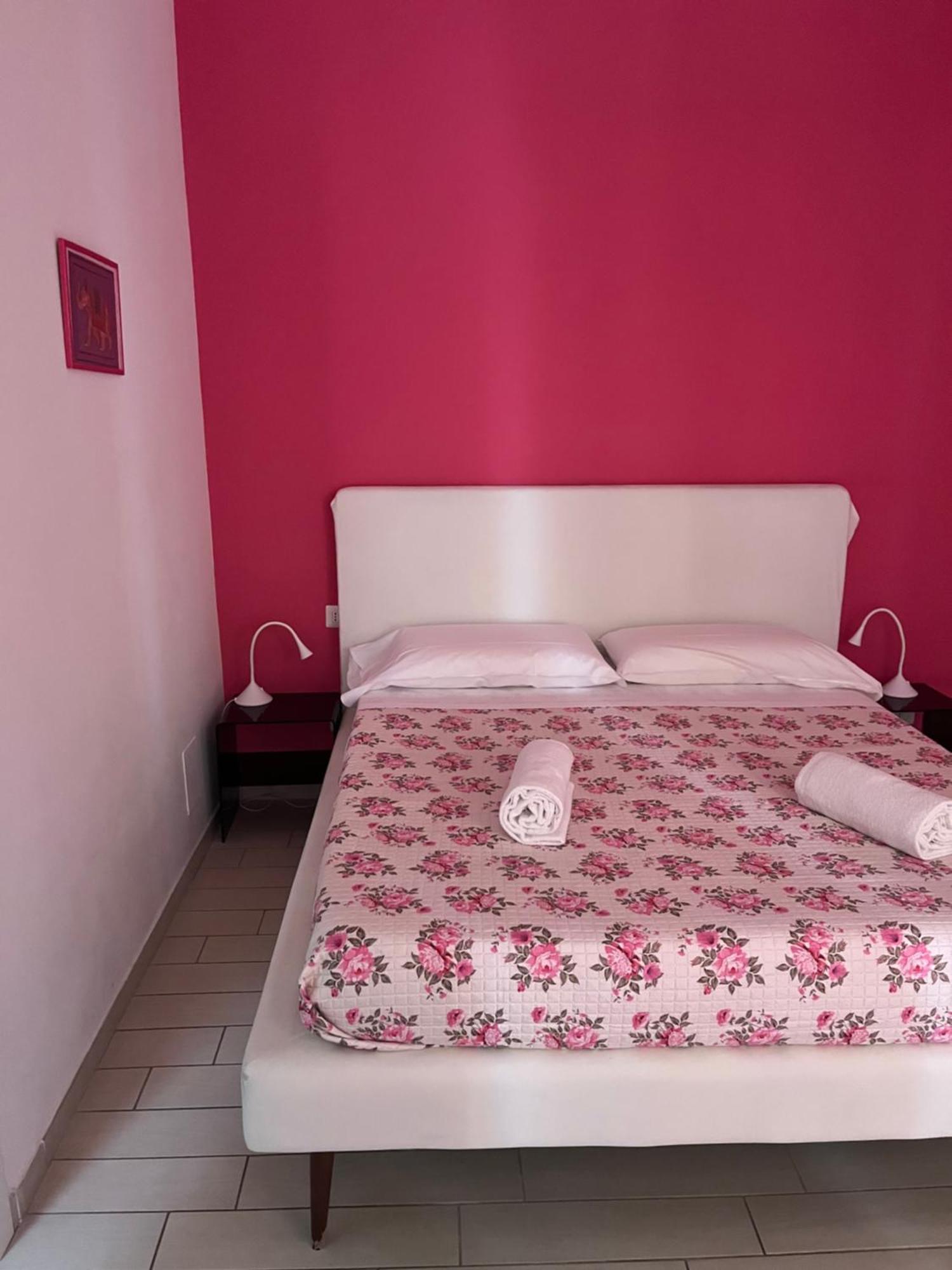 Vomerooms Naples Luaran gambar